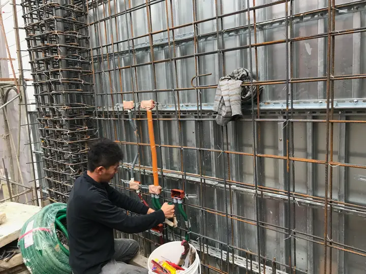 壁面電視連通管