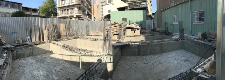 地樑拆模完成