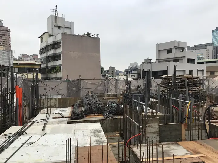 4樓底板模板施工