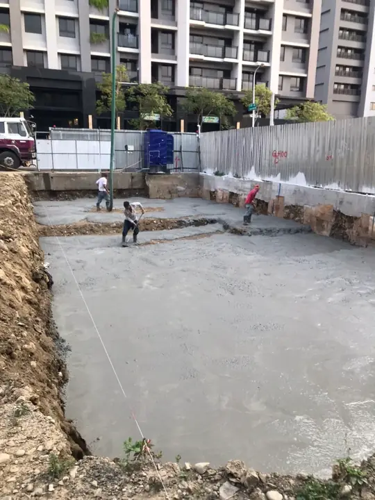 基礎工作面灌漿