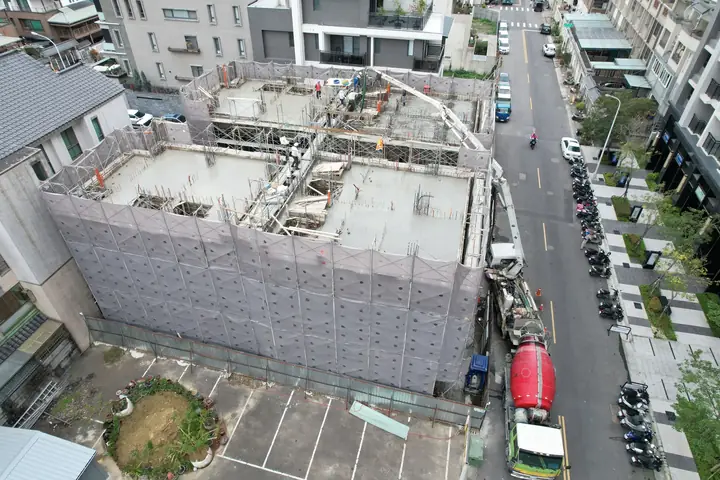 3F結構完成