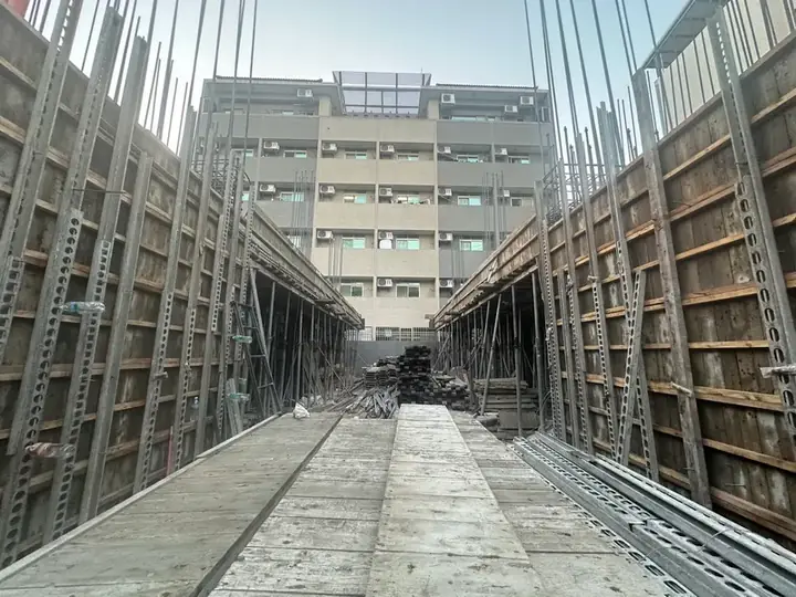 1F模板完成