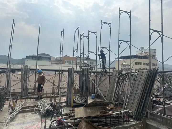 5F鷹架搭設