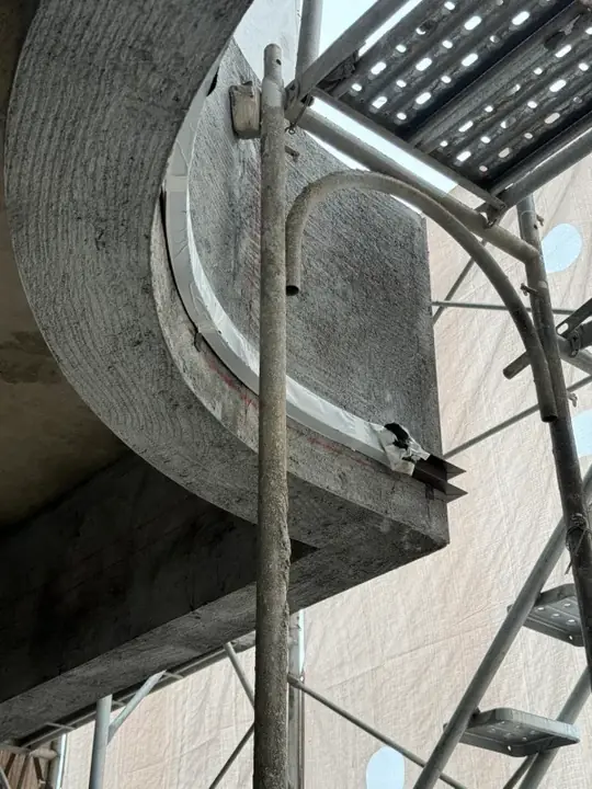 弧型鐵件安裝